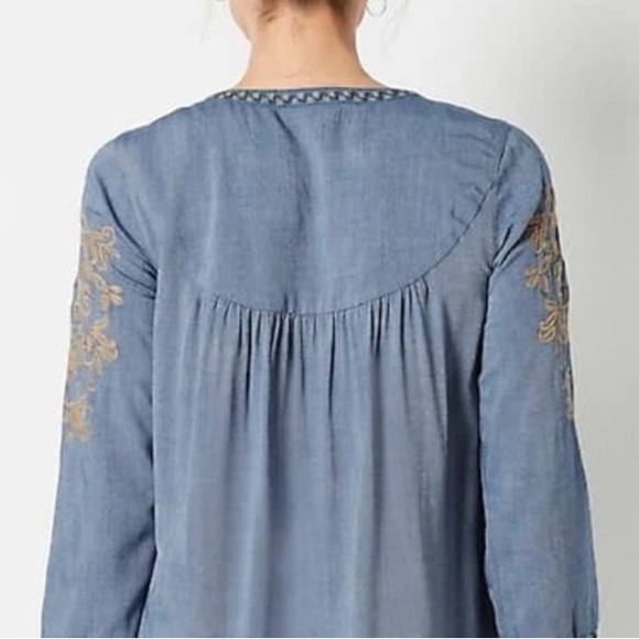 J. Jill Relaxed Embroidered Chambray Tunic (Blue) - Picture 4 of 13
